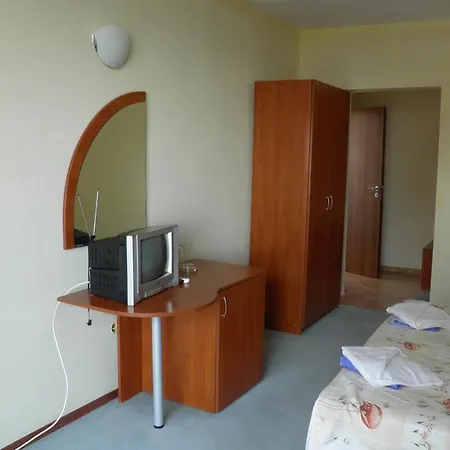 Elmaz Hotel