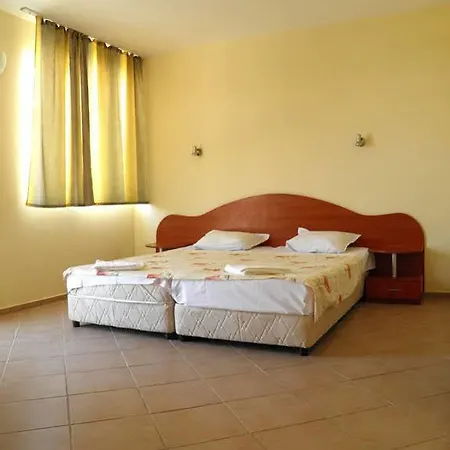 Elmaz Hotel 3*