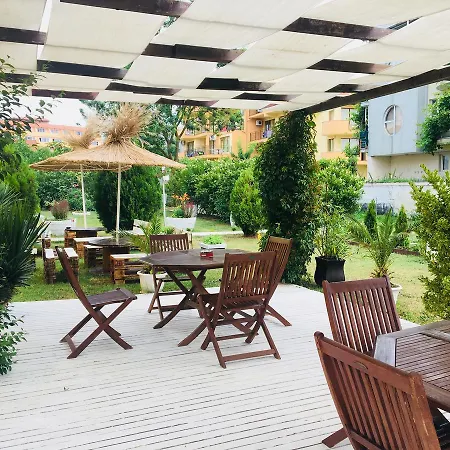 Elmaz Лозенец