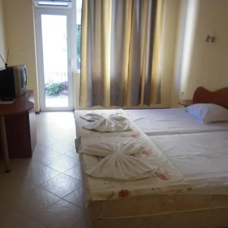 Elmaz Szálloda 3*